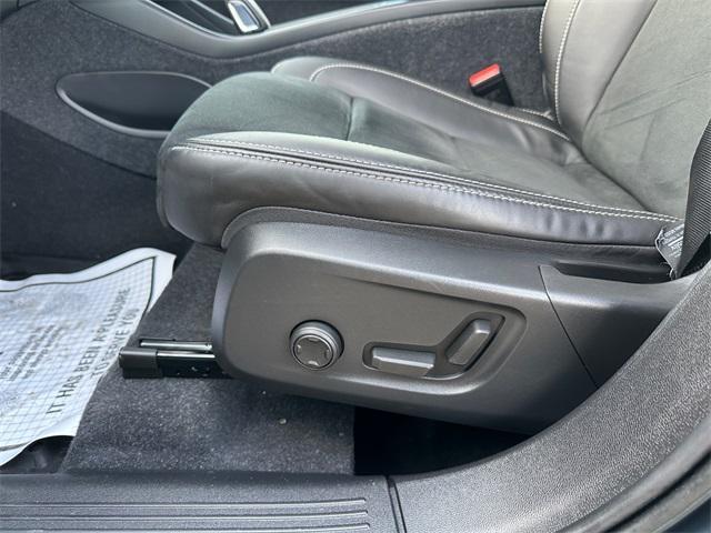 used 2022 Volvo XC40 car, priced at $26,480