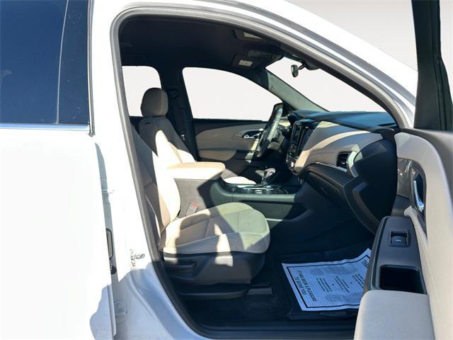 used 2023 Chevrolet Traverse car, priced at $21,950