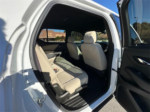 used 2023 Chevrolet Traverse car, priced at $21,950