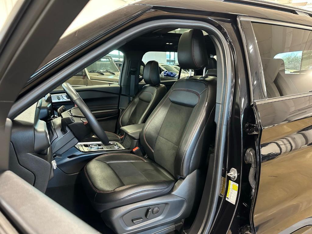 used 2022 Ford Explorer car, priced at $34,900