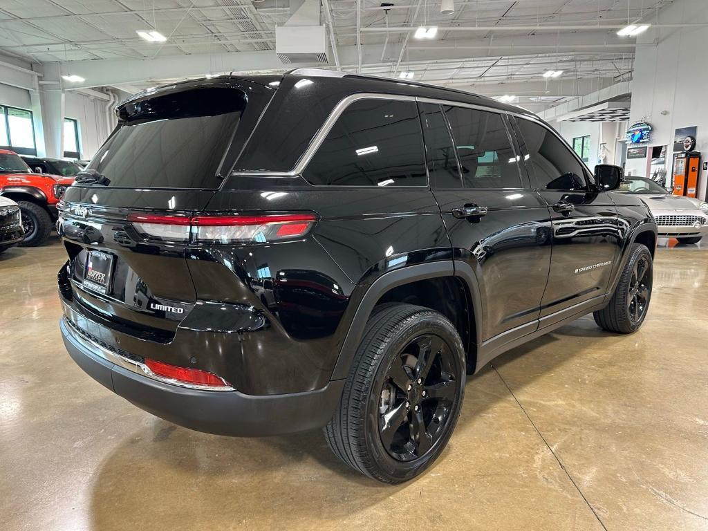 used 2025 Jeep Grand Cherokee car, priced at $39,061