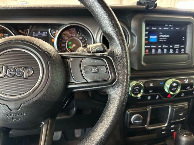 used 2022 Jeep Wrangler Unlimited car, priced at $32,000