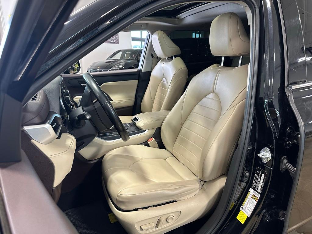 used 2021 Toyota Highlander car, priced at $26,700