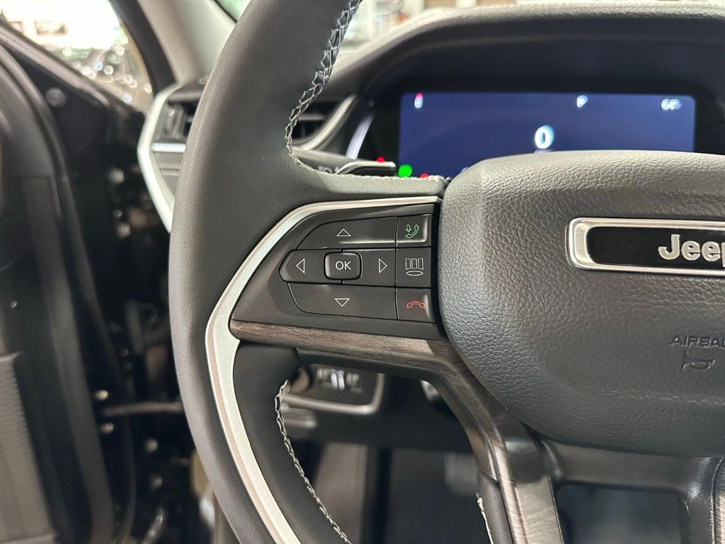 used 2023 Jeep Grand Cherokee car, priced at $34,820