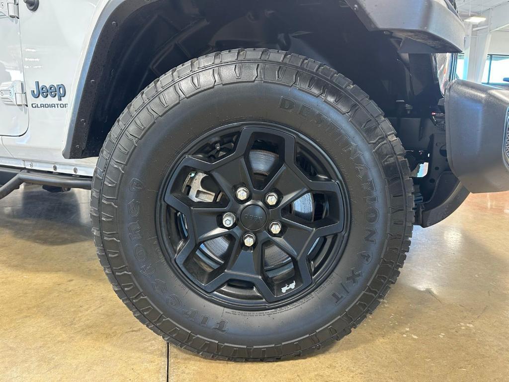 used 2021 Jeep Gladiator car, priced at $26,900