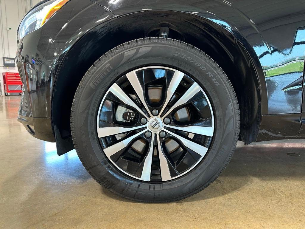 used 2023 Volvo XC60 car, priced at $24,319