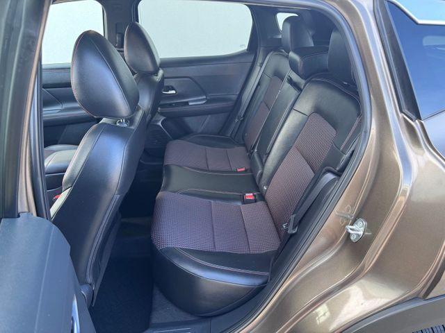 used 2025 Nissan Kicks car