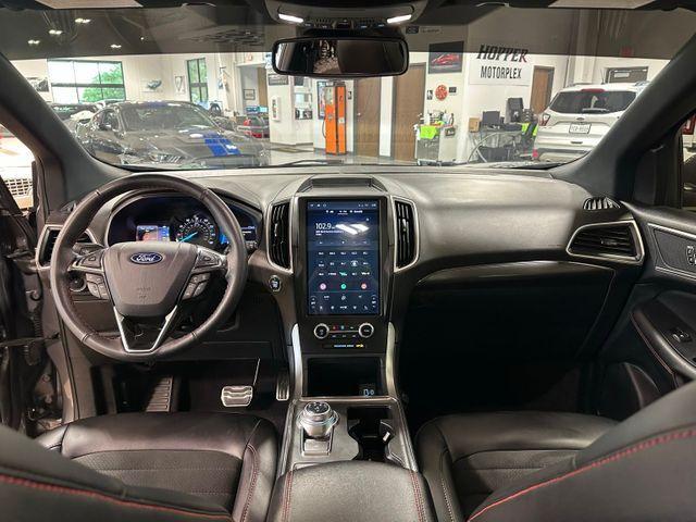 used 2024 Ford Edge car, priced at $28,819