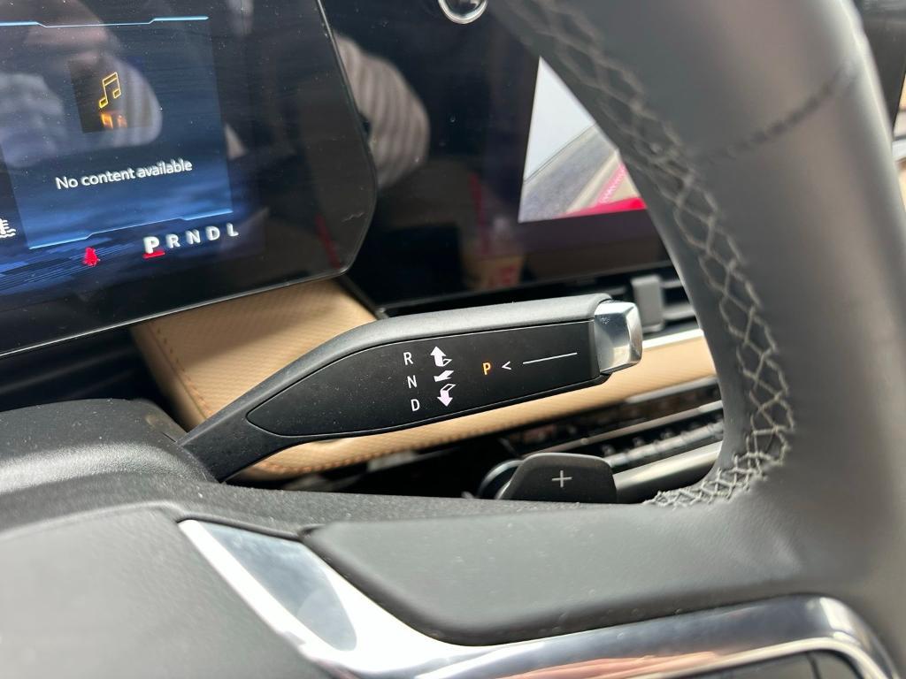 used 2025 Chevrolet Equinox car