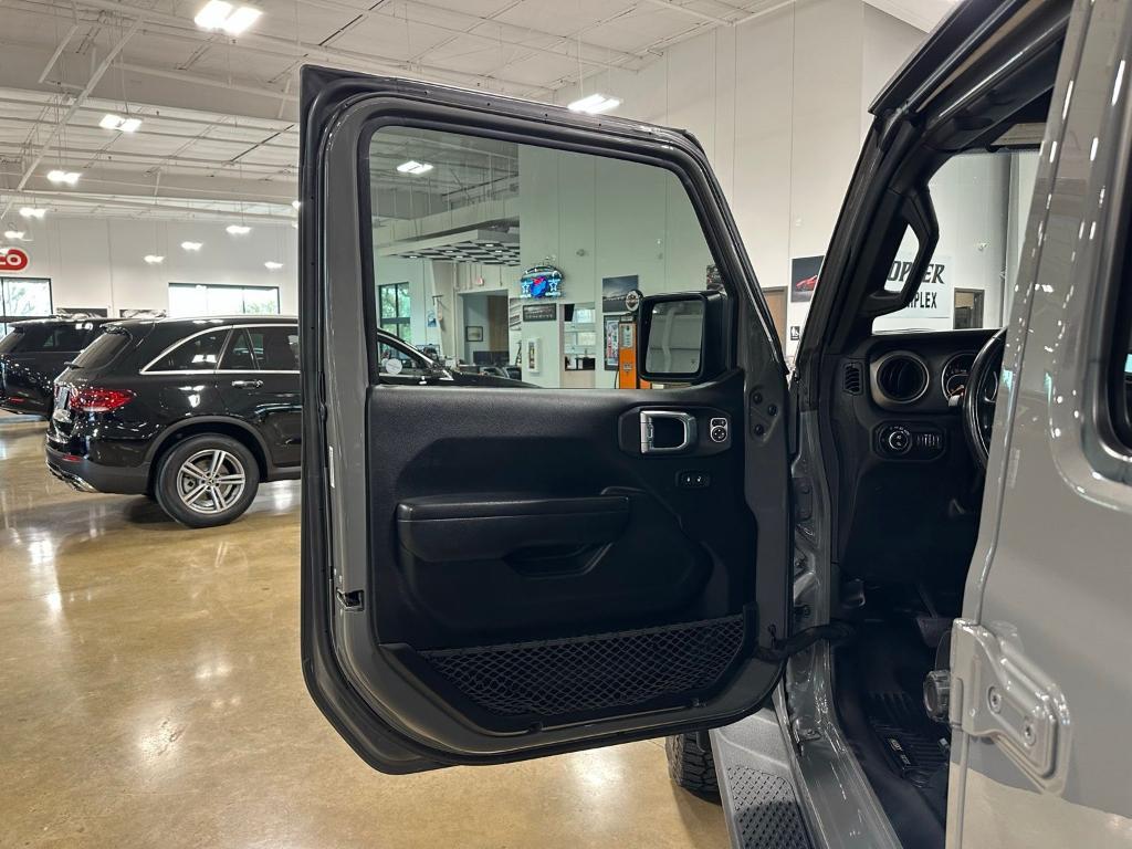used 2021 Jeep Gladiator car, priced at $26,570