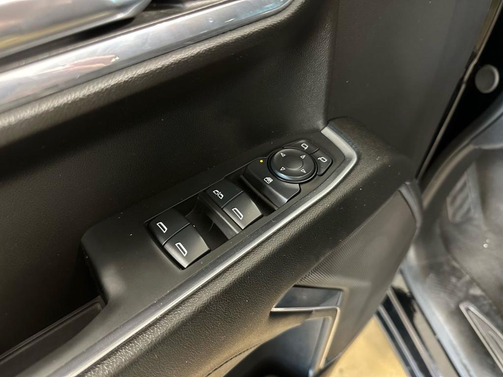 used 2024 GMC Sierra 1500 car, priced at $40,300