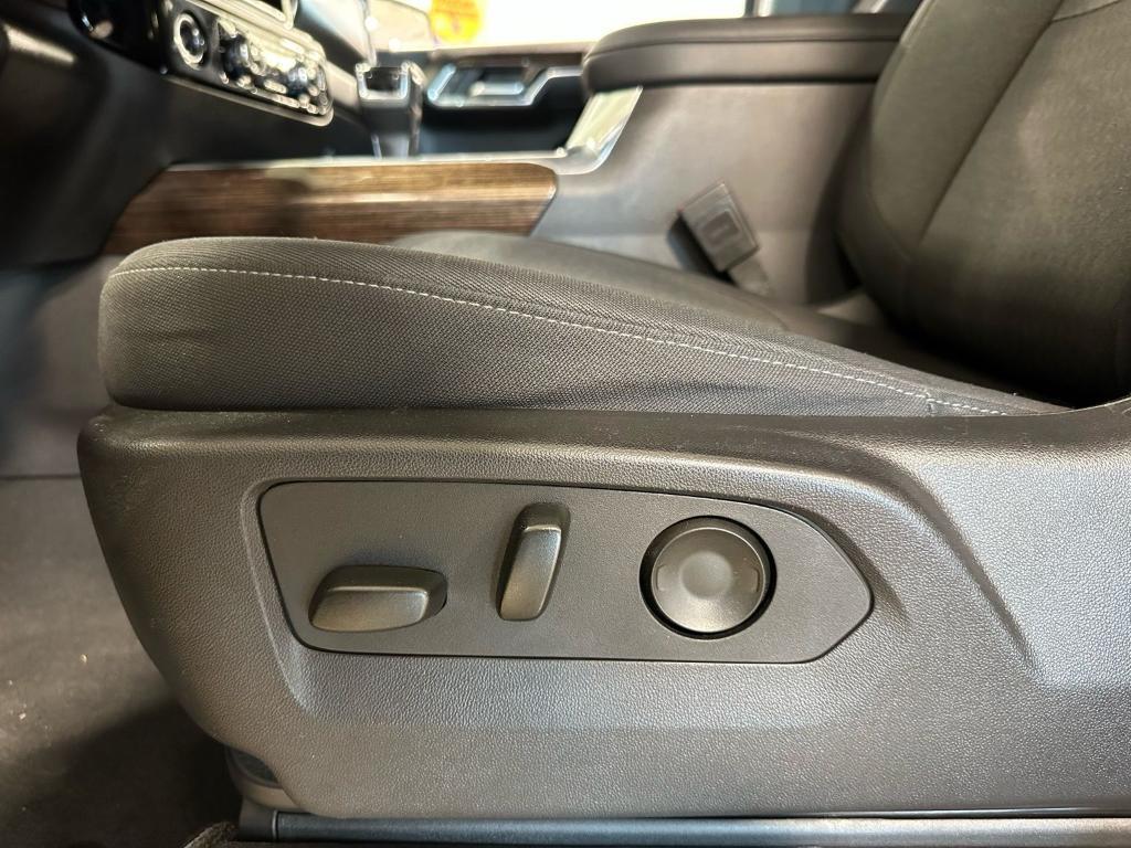 used 2024 GMC Sierra 1500 car, priced at $40,300