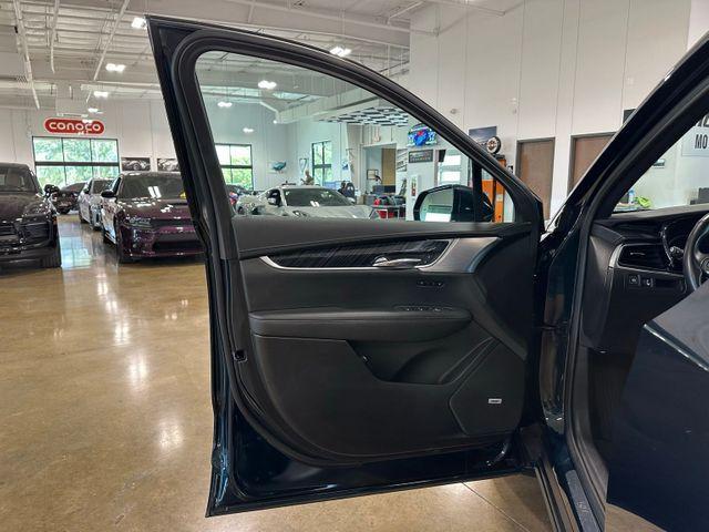 used 2025 Cadillac XT6 car, priced at $39,400