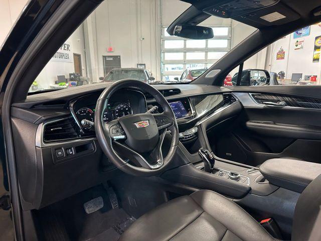 used 2025 Cadillac XT6 car, priced at $39,400