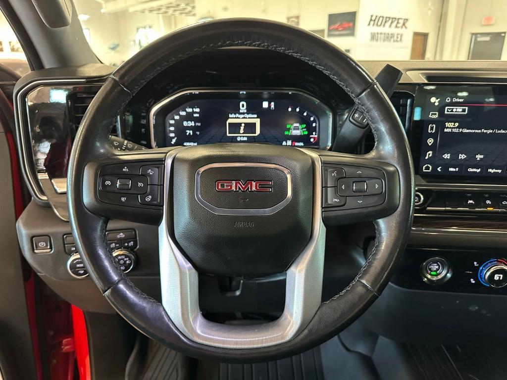 used 2022 GMC Sierra 1500 car, priced at $36,750