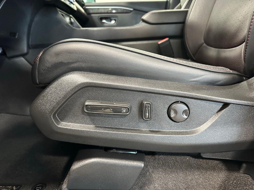 used 2025 Honda Pilot car, priced at $48,310