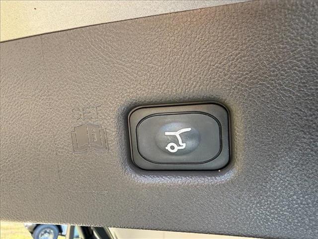 used 2021 Lincoln Nautilus car, priced at $33,900