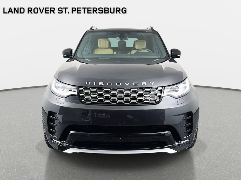 new 2026 Land Rover Discovery car, priced at $79,471