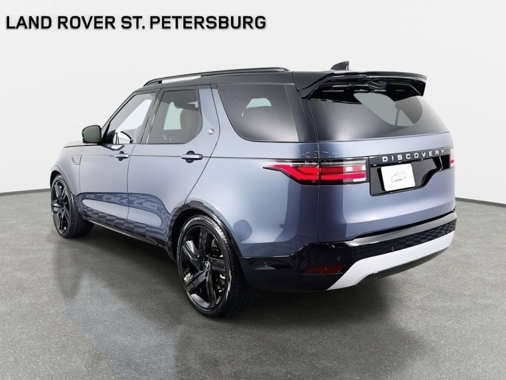 new 2026 Land Rover Discovery car, priced at $76,876