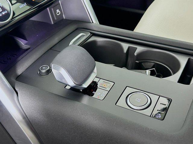 used 2025 Land Rover Discovery car, priced at $77,999