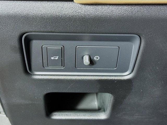 used 2025 Land Rover Discovery car, priced at $66,999