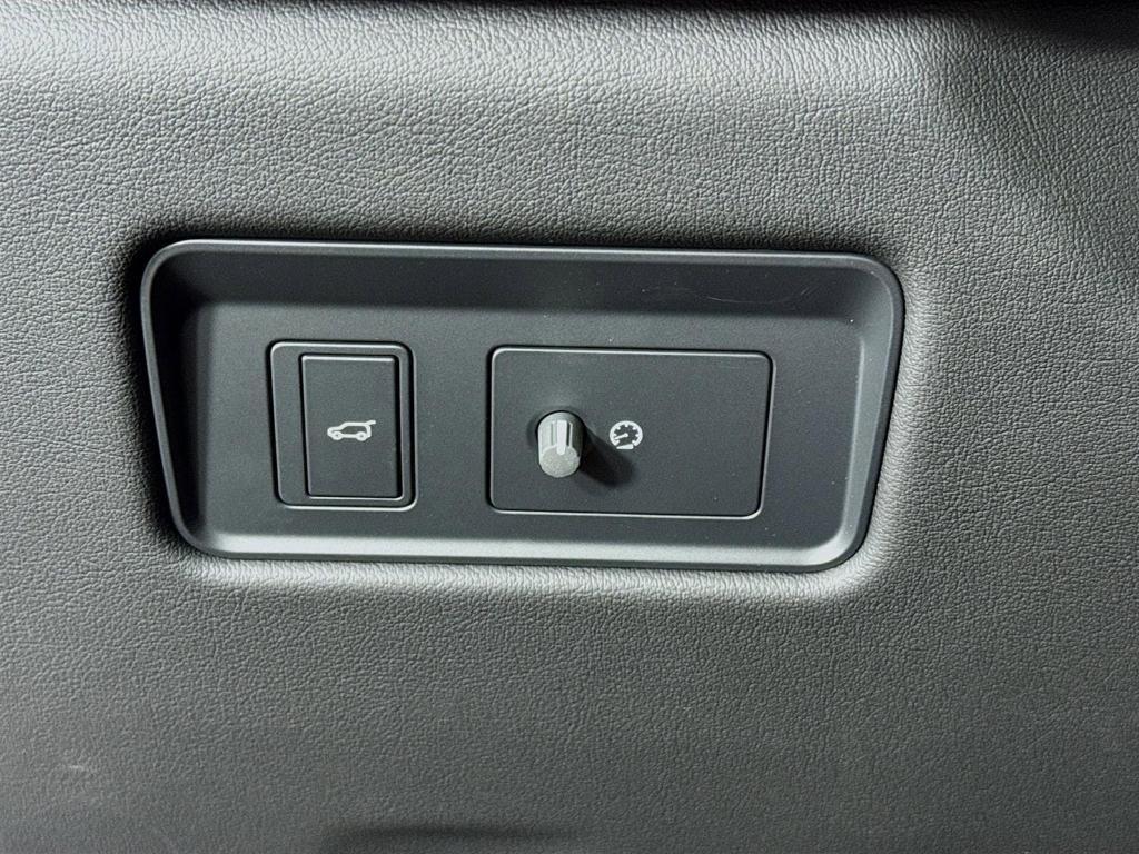 new 2026 Jaguar F-PACE car, priced at $69,613