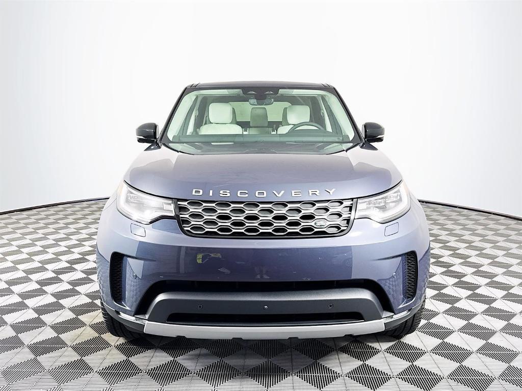 new 2026 Land Rover Discovery car, priced at $68,237
