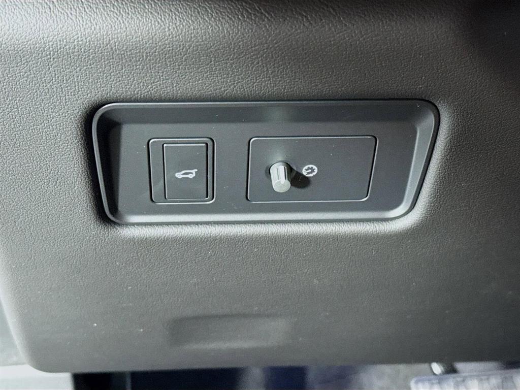 new 2026 Jaguar F-PACE car, priced at $68,938