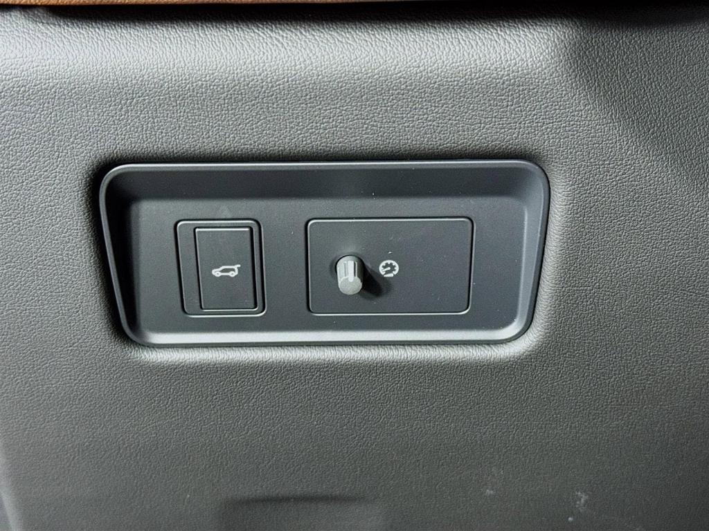 new 2026 Jaguar F-PACE car, priced at $69,013