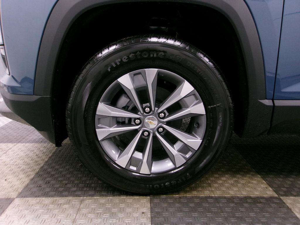new 2026 Chevrolet Equinox car, priced at $30,990