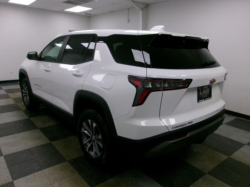 new 2026 Chevrolet Equinox car, priced at $31,495