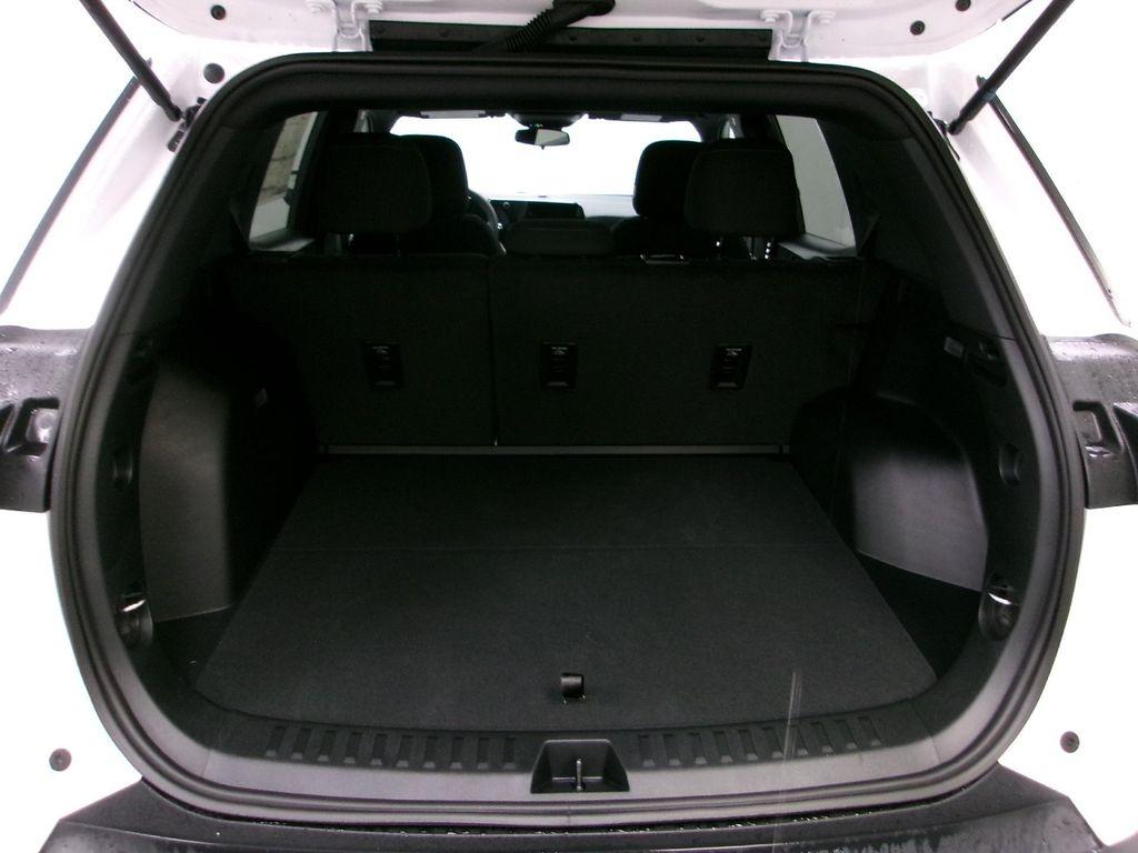 new 2026 Chevrolet Equinox car, priced at $31,495