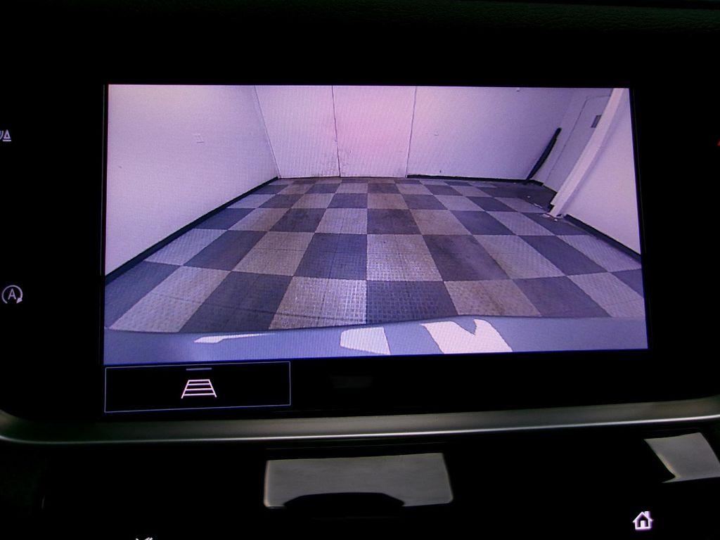 used 2023 Cadillac XT5 car, priced at $32,988