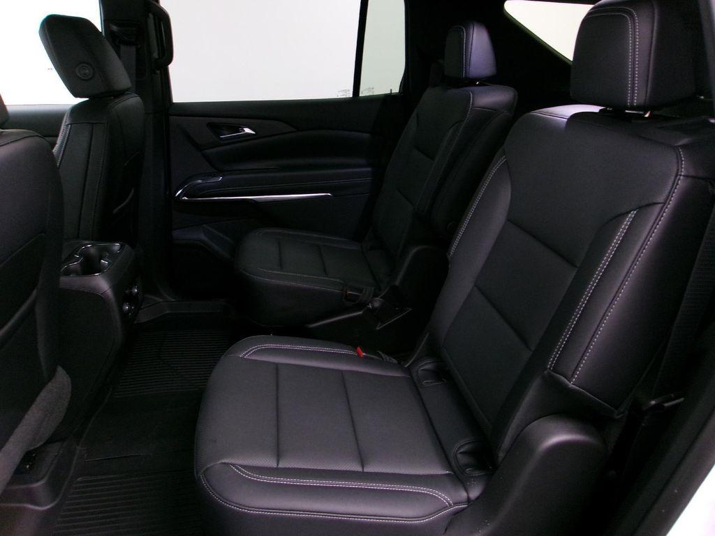 new 2026 Chevrolet Traverse car, priced at $44,735