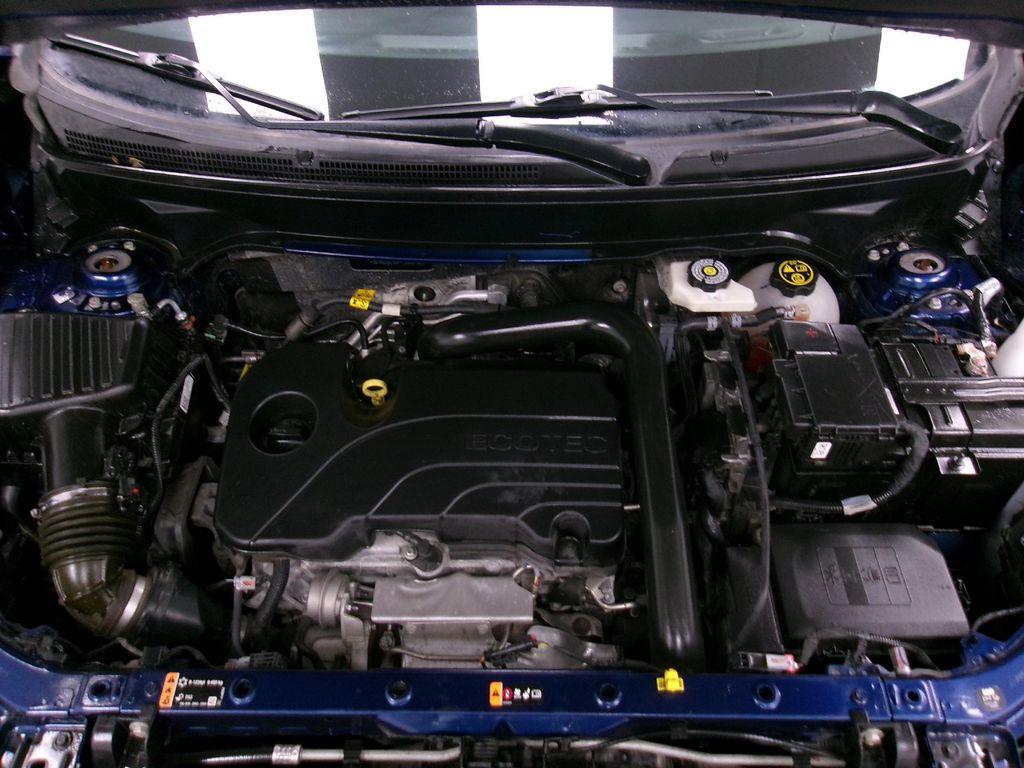 used 2023 Chevrolet Equinox car, priced at $20,988