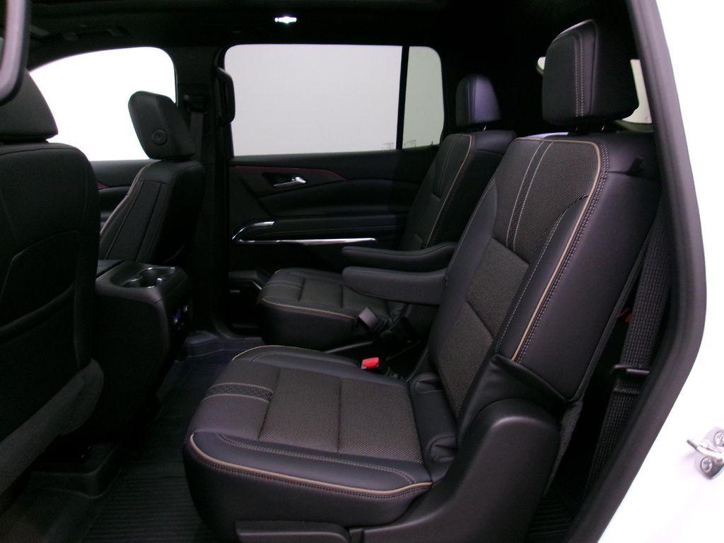 new 2026 Chevrolet Traverse car, priced at $57,909