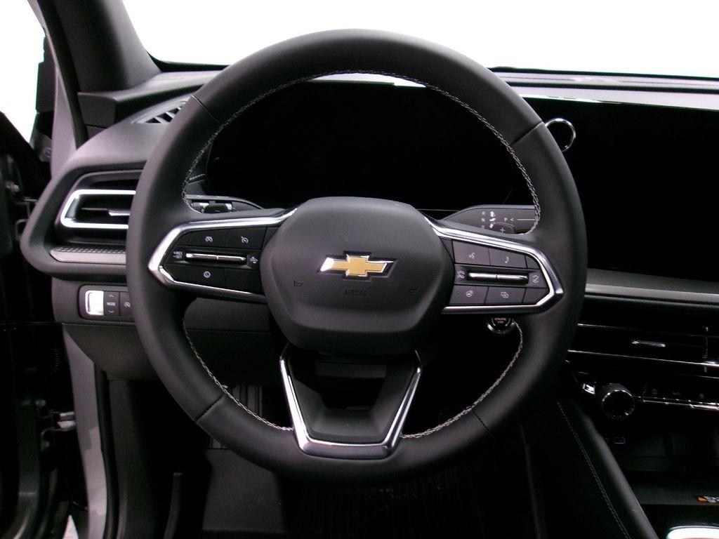 new 2026 Chevrolet Traverse car, priced at $44,740