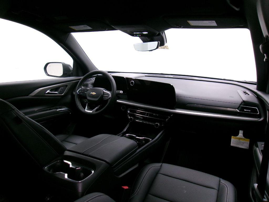 new 2026 Chevrolet Traverse car, priced at $44,740