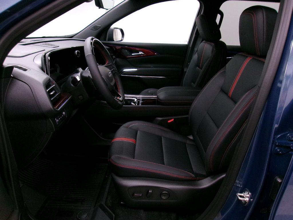 new 2026 Chevrolet Traverse car, priced at $58,920