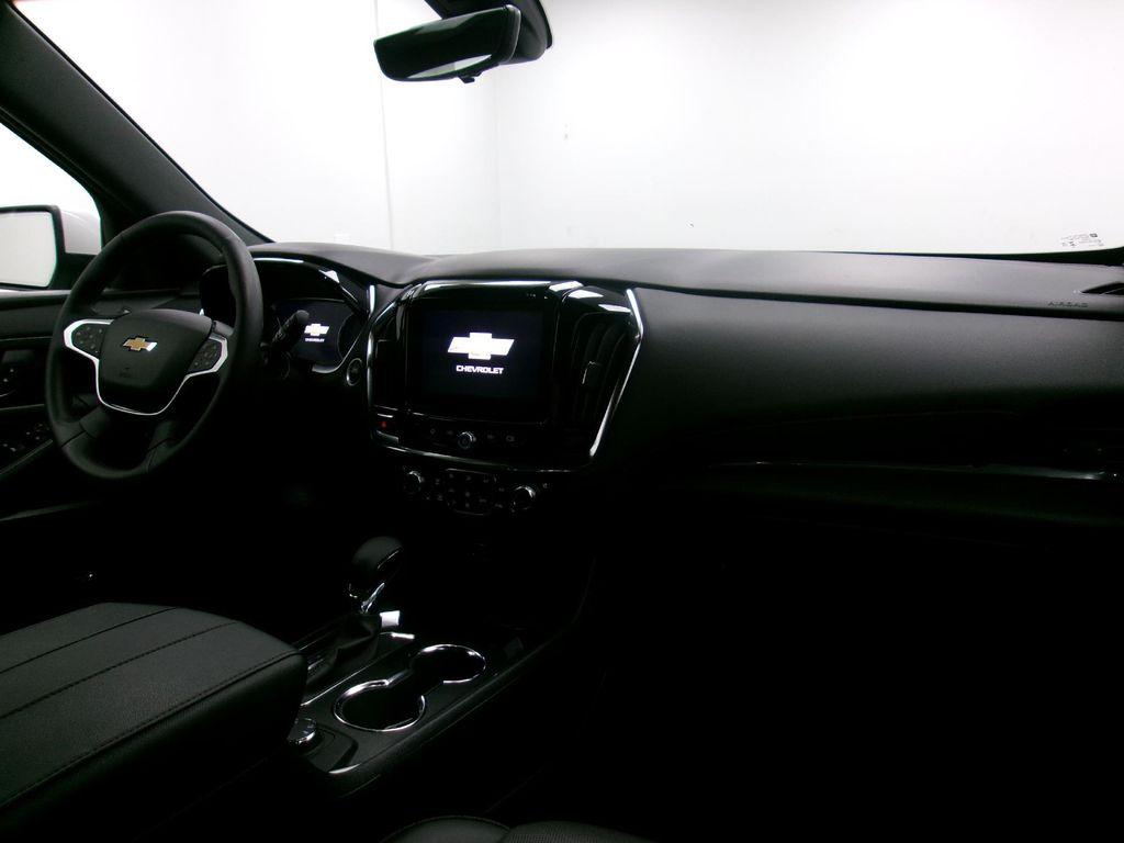 used 2024 Chevrolet Traverse car, priced at $45,988