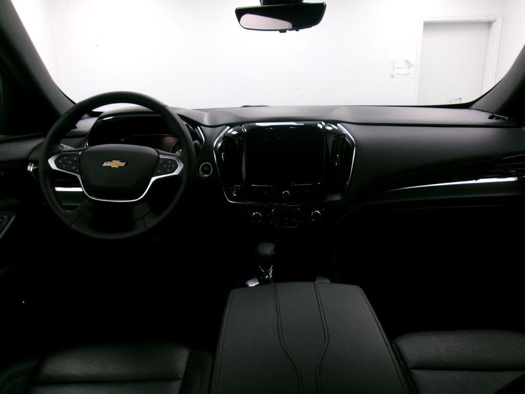 used 2024 Chevrolet Traverse car, priced at $45,988