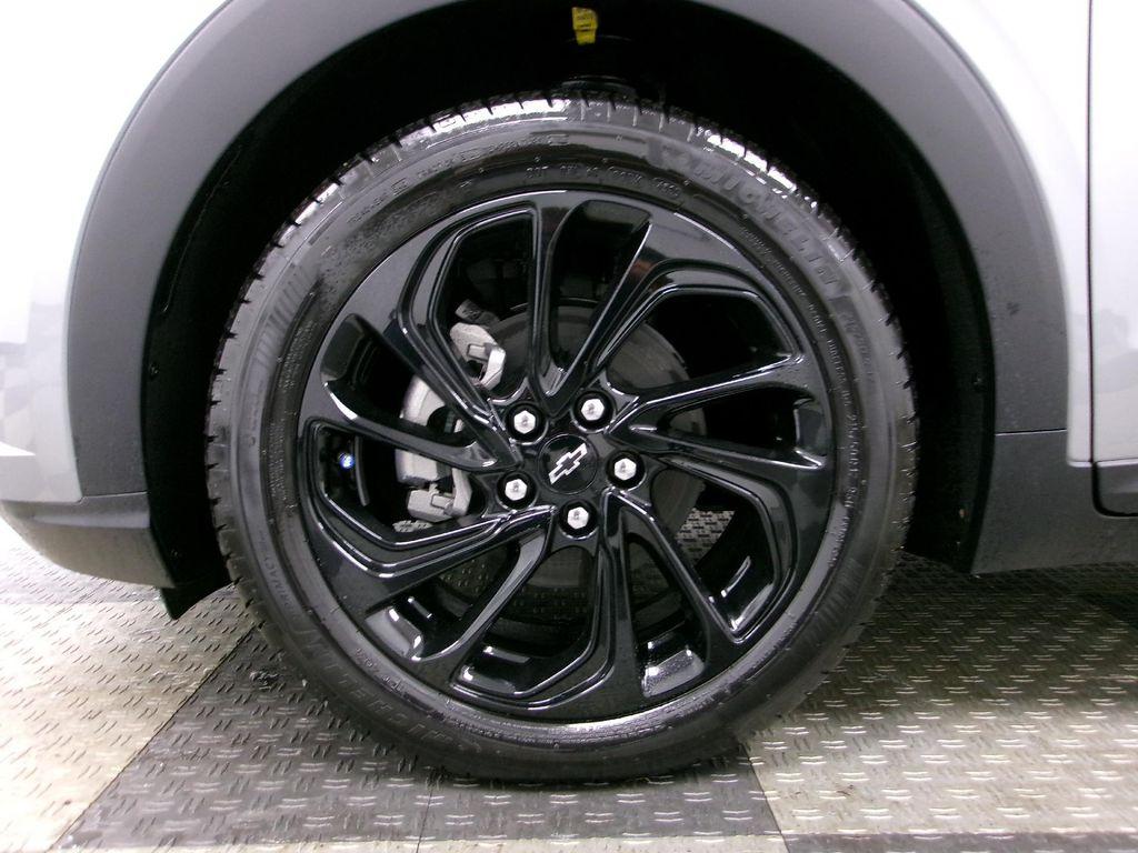 new 2027 Chevrolet Bolt car, priced at $31,995