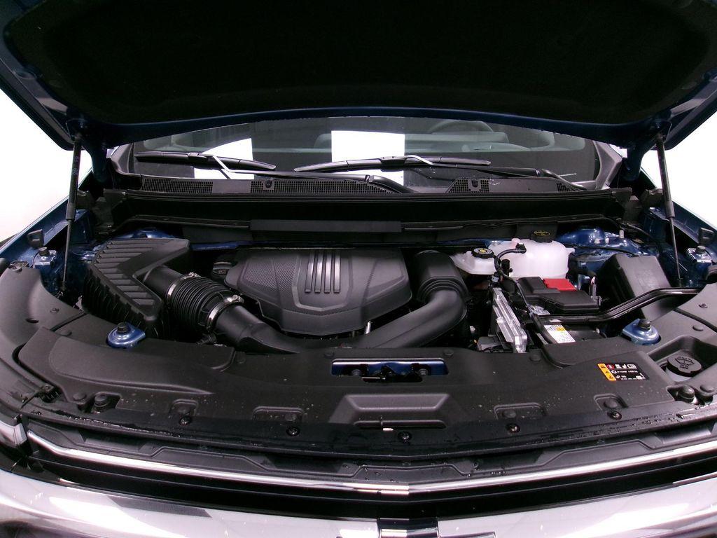 new 2026 Chevrolet Traverse car, priced at $47,810