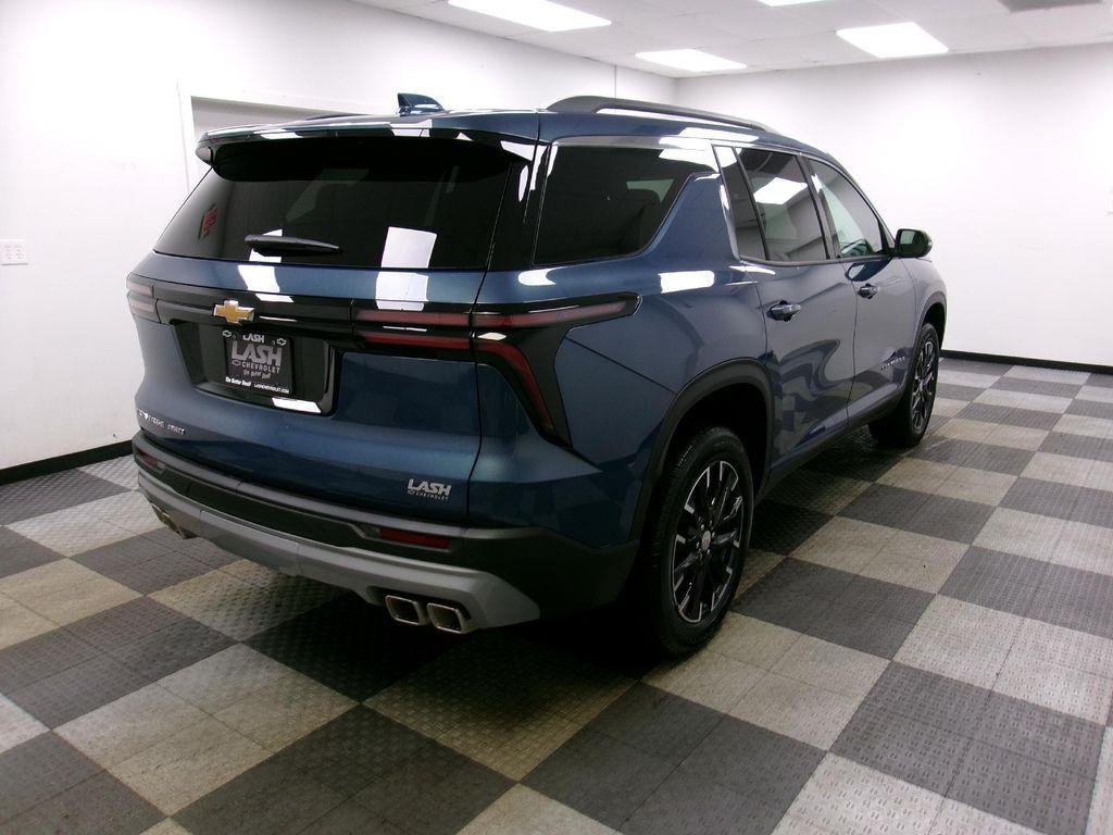 new 2026 Chevrolet Traverse car, priced at $47,810