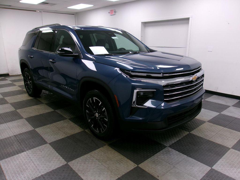new 2026 Chevrolet Traverse car, priced at $47,810