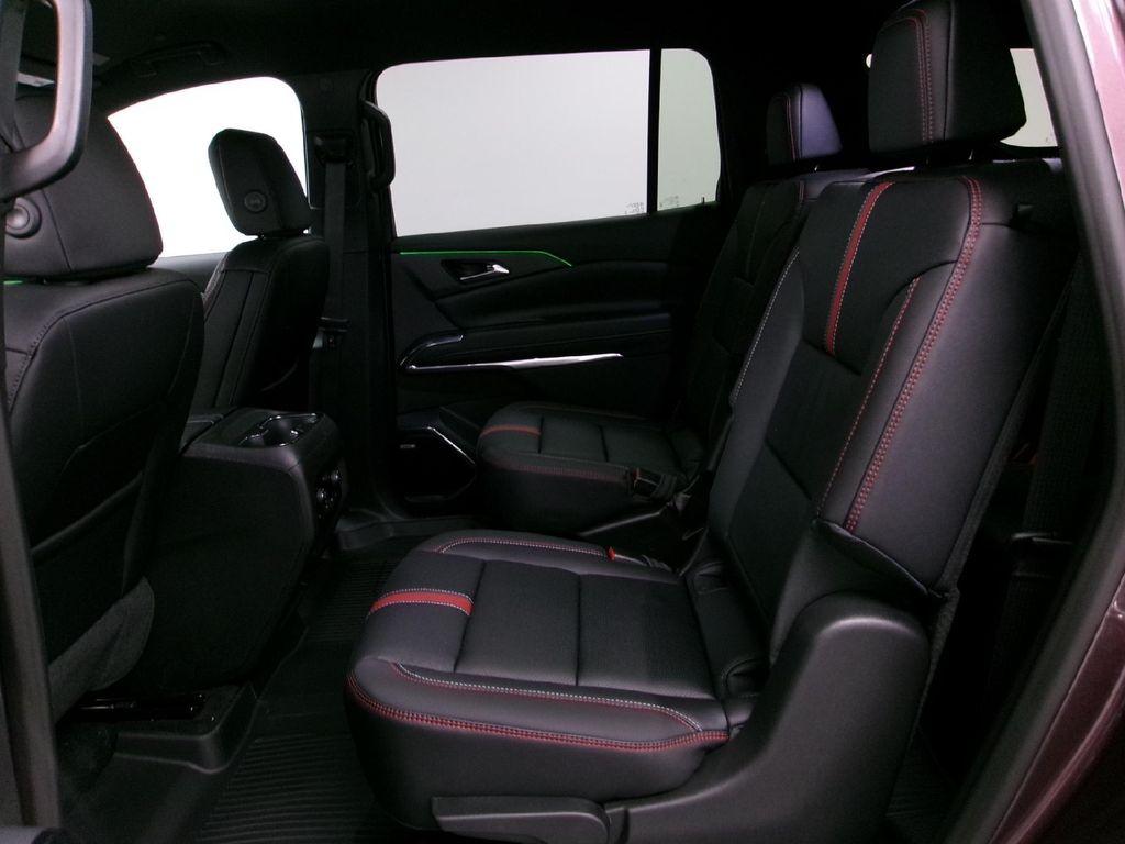 new 2026 Chevrolet Traverse car, priced at $54,220