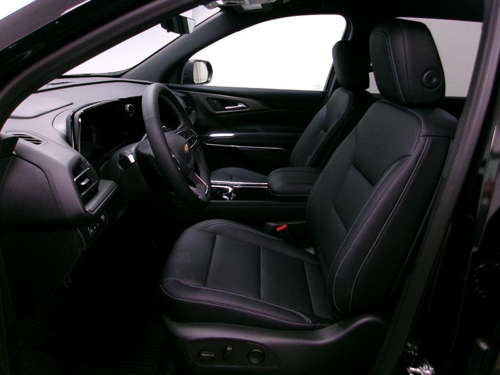 new 2026 Chevrolet Traverse car, priced at $42,940