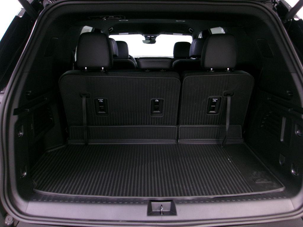 new 2026 Chevrolet Traverse car, priced at $42,940