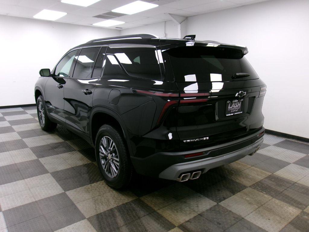 new 2026 Chevrolet Traverse car, priced at $42,490