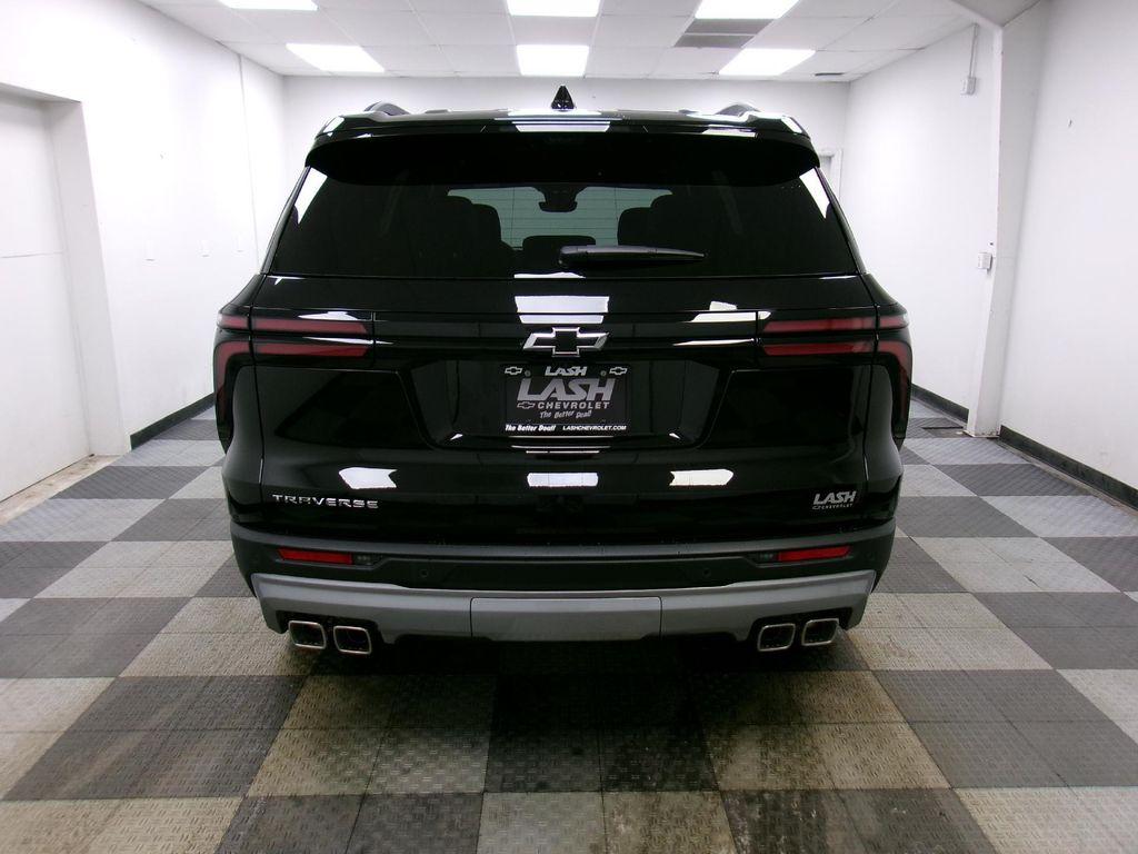 new 2026 Chevrolet Traverse car, priced at $42,490